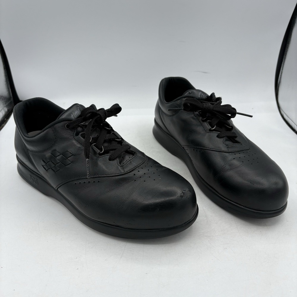 SAS Shoes Womens Size 8.5 WW Double Wide Free Time Walk Tripad Sneakers Leather